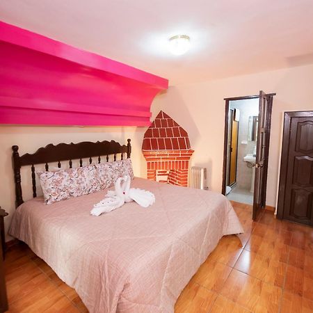 Hotel D'Monica San Cristobal de las Casas Bagian luar foto
