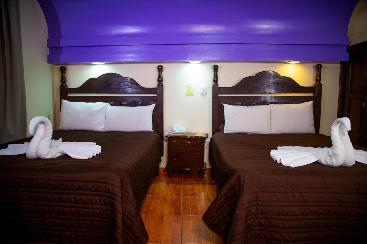 Hotel D'Monica San Cristobal de las Casas Bagian luar foto