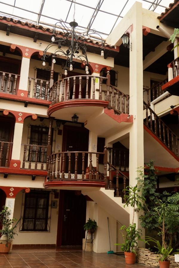 Hotel D'Monica San Cristobal de las Casas Bagian luar foto