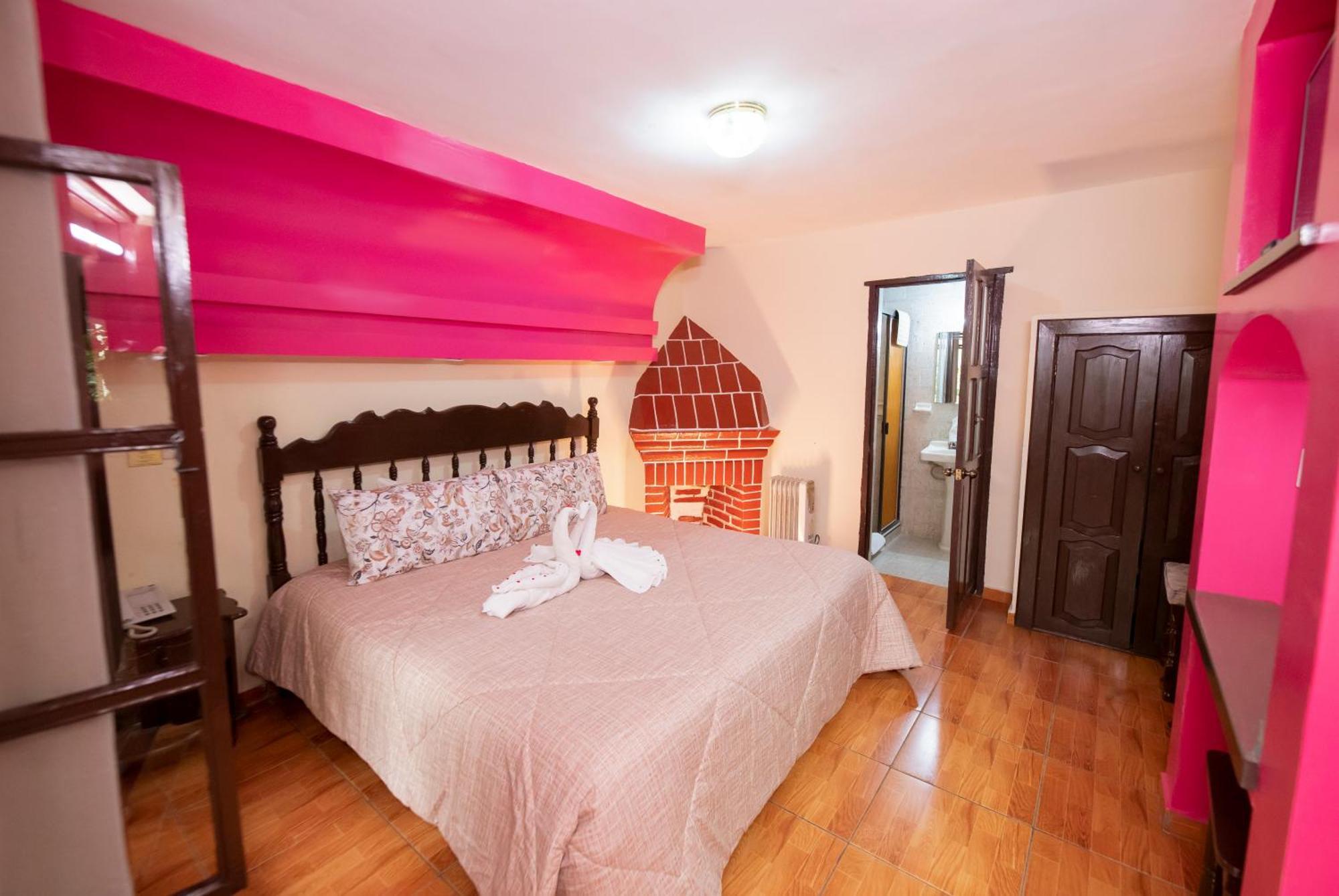 Hotel D'Monica San Cristobal de las Casas Bagian luar foto