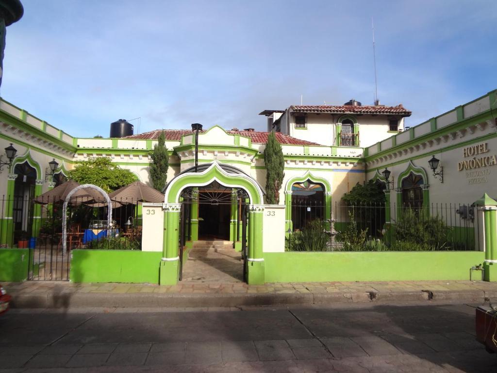 Hotel D'Monica San Cristobal de las Casas Bagian luar foto